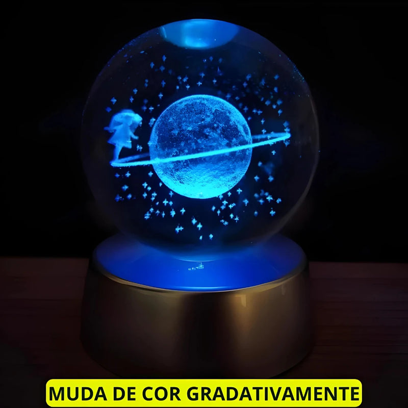Luminária Galáxia 3D Bola de Cristal com Base de Madeira USB – Decoração Criativa e Presente Perfeito